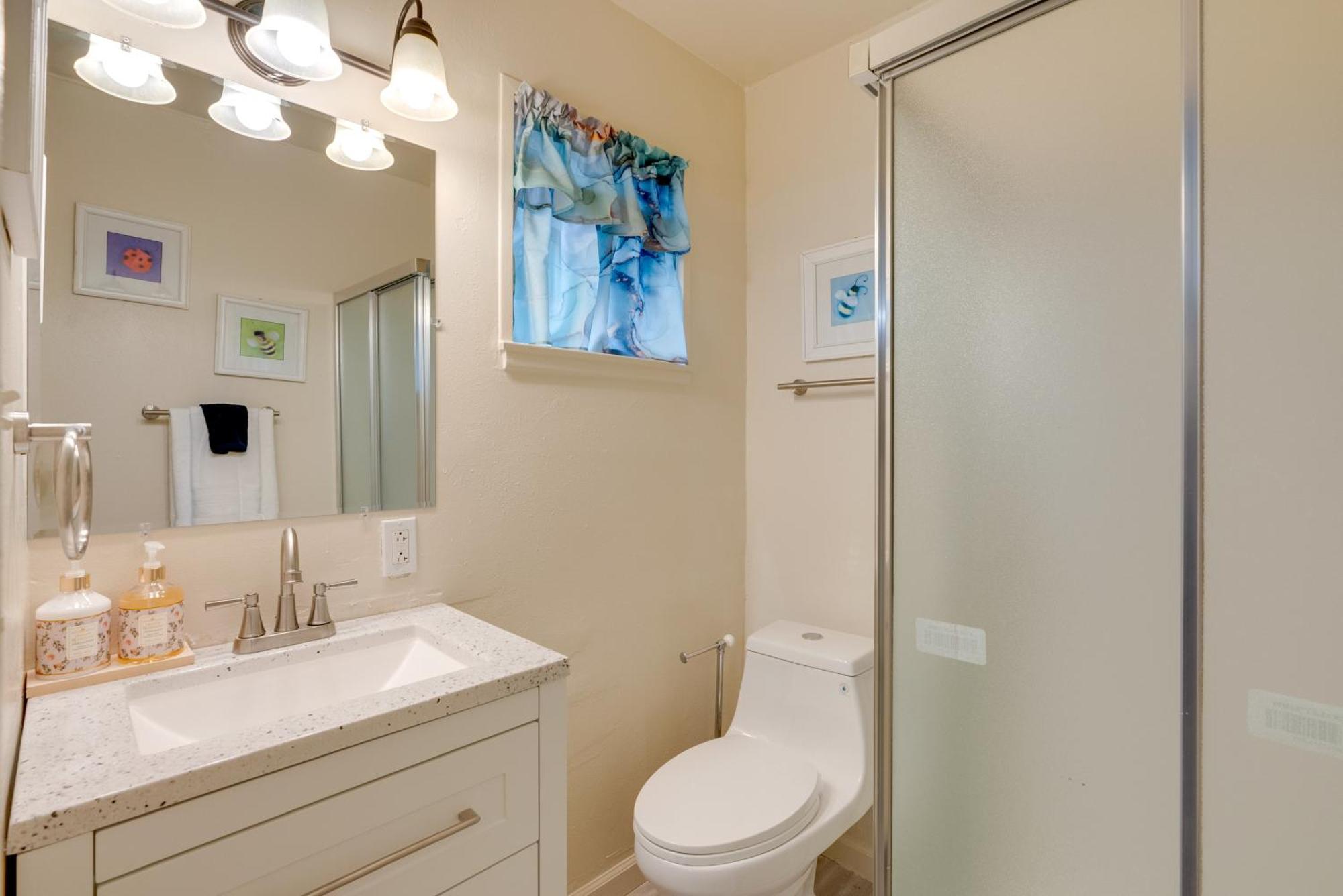 Breezy Fresno Home - Near Airport And Downtown Exterior foto